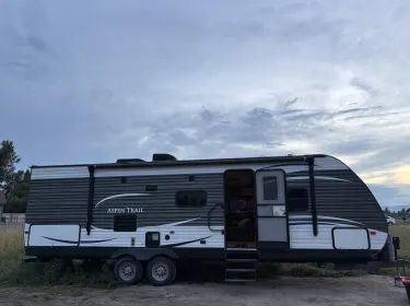 2017 Aspen Trail Aspen Trail Trailer Travel trailer rental in Kalispell, MT