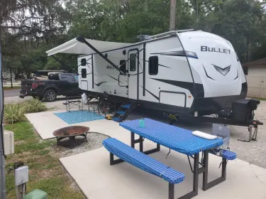 2022 Keystone RV Bullet Ultra Lite Travel trailer rental in Kingsland, GA