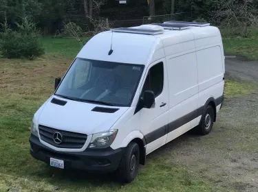 2018 Mercedes-Benz Sprinter RV Motorhome Campervan Camper van rental in BAINBRIDGE ISLAND, WA