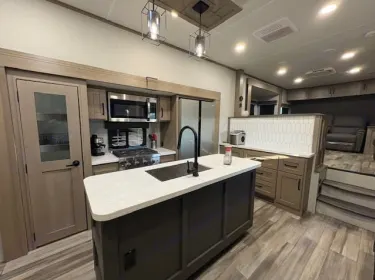 2024 Grand Design Reflection Fifth-wheel rental in Krum, TX