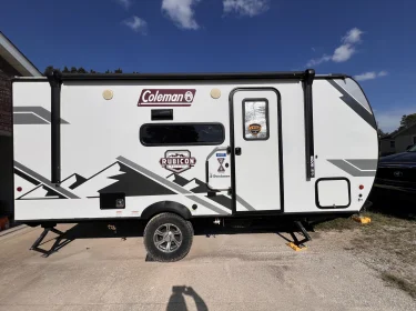 2021 Dutchmen Coleman Rubicon Travel trailer rental in Joplin, MO