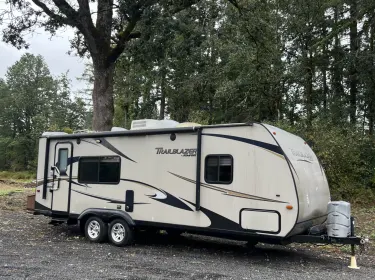 2011 Komfort Trailblazer Travel trailer rental in Toledo, WA