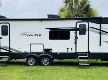 2024 Grand Design Imagine Fifth-wheel rental in Southwest Ranches, FL