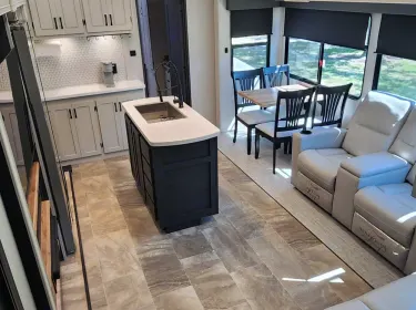 2025 Coachmen Chaparral Fifth-wheel rental in Goose Creek, SC