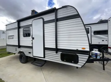 2025 Coleman 17b Travel trailer rental in Riverside, CA