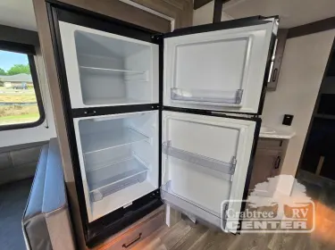 2024 Grand Design Transcend 265BH Travel trailer rental in Alma, AR