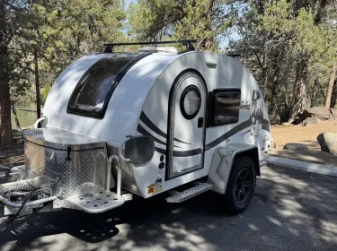 2021 nuCamp T@G Travel trailer rental in West Linn, OR