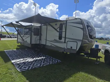 2021 Forest River Salem Hemisphere Travel trailer rental in Belleview, FL