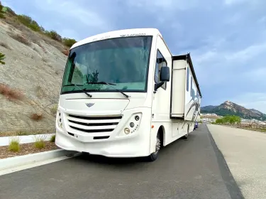 2021 Flair-Fleetwood Flair-Fleetwood Motorhome Class A rental in Orange, CA