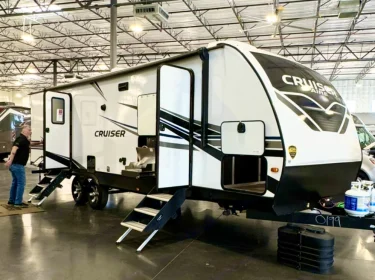 2024 Crossroads RV Cruiser aire CR28BBH24 Travel trailer rental in Tempe, AZ