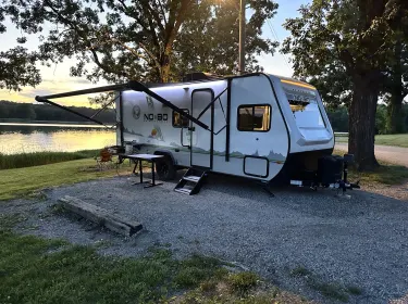 2021 No Boundaries 19 Travel trailer rental in Florence, MO