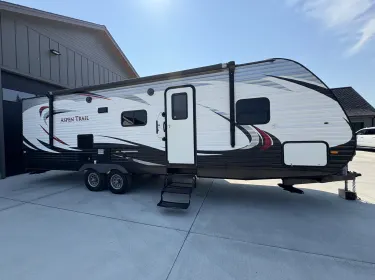 2014 Dutchmen Aspen Trail 2810BHS Travel trailer rental in Lynden, WA