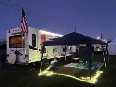 2008 Mckenzie Starwood LX Travel trailer rental in York, PA