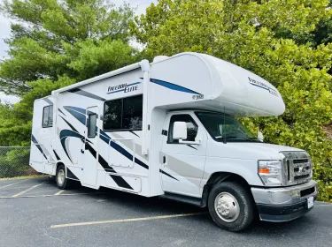 2024 Thor Freedom Elite Class C rental in Warrensburg, MO