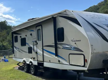 2018 Coachmen Freedom Express Toy hauler rental in Holden, WV