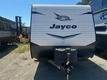 2022 Jayco Jay Flight SLX Travel trailer rental in Mountain Home, AR
