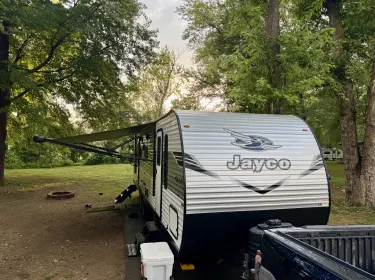 2025 Jayco Jay Flight SLX Travel trailer rental in Warrenton, VA