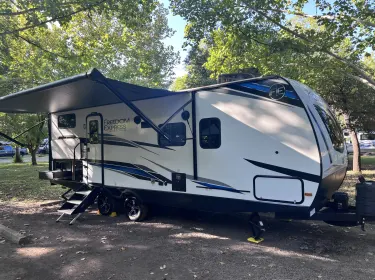 2024 Forest River Coachmen Freedom Express Ultra Lite Travel trailer rental in Rio Medina, TX