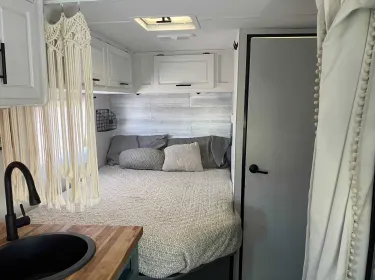 2018 Thor Majestic Class C rental in Gorham, ME