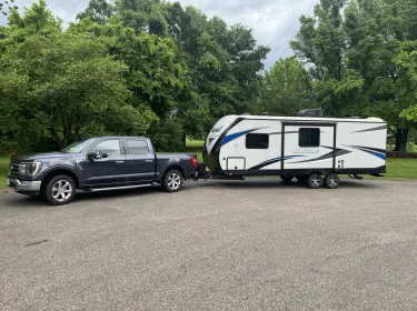 2020 Cruiser RV Shadow Cruiser Travel trailer rental in Lee's Summit, MO