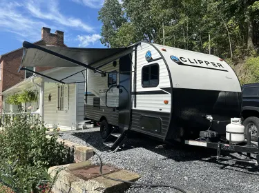 2022 Clipper Ultra Lite Travel trailer rental in Lorain, OH