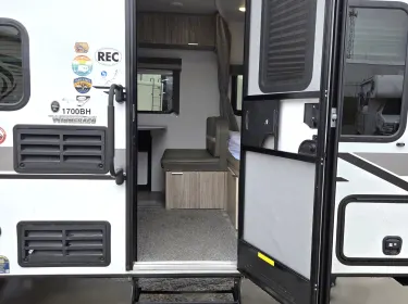 2021 Winnebago Micro Minnie Travel trailer rental in Moraine, OH