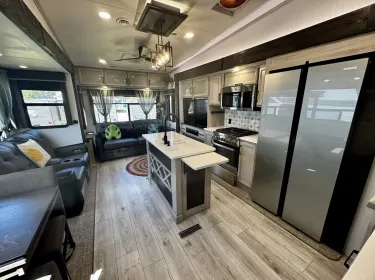 2024 Keystone RV Montana High Country Fifth-wheel rental in Tavares, FL