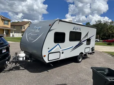 2017 Coachmen Apex Travel trailer rental in Jacksonville, FL