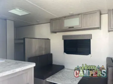 2023 Dutchmen Coleman Lantern LT Travel trailer rental in Lafayette, IN