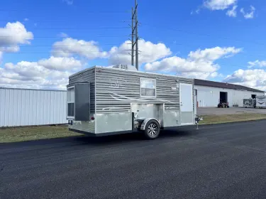 2023 Ice Castle Limited Deluxe Travel trailer rental in Clearwater, MN