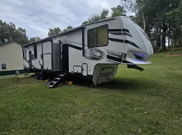 2024 Forest River Cherokee Wolf Pack Toy Hauler Fifth-wheel rental in Hillsboro, AL
