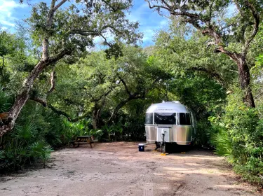 2018 Airstream Flying Cloud Travel trailer rental in Oakland, FL