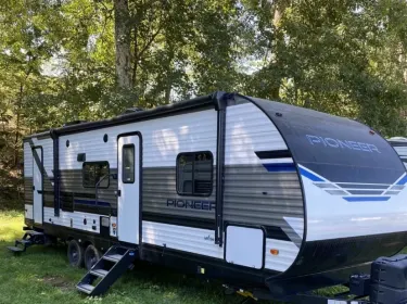2021 Heartland RVs Pioneer Travel trailer rental in Jacksonville, AR