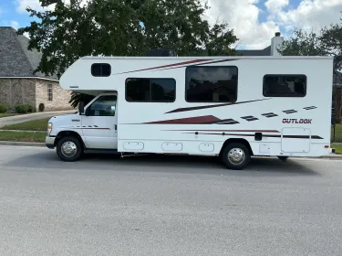 2019 Winnebago Outlook Class C rental in Corpus Christi, TX