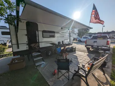 2023 Keystone RV Cougar Sport Fifth-wheel rental in Chesapeake, VA