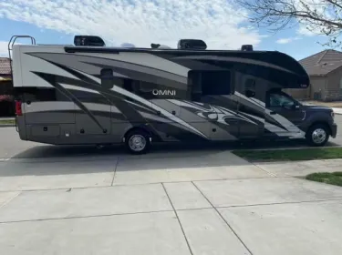 2021 Thor Omni Class C rental in VISALIA, CA