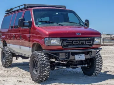 2000 Ford Ford E350 Camper van rental in Corpus Christi, TX