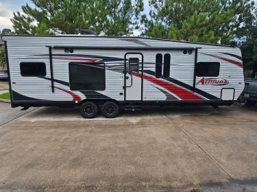 2019 Eclipse Recreational Vehicles Attitude Toy hauler rental in Conroe, TX