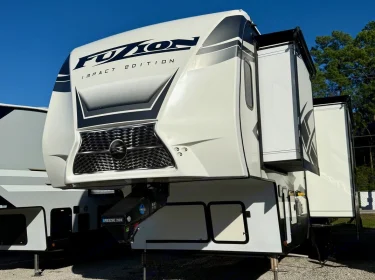 2020 Keystone Fuzion Toy hauler rental in Willis, TX