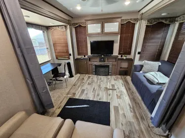 2019 Keystone Retreat Travel trailer rental in Citrus Springs, FL