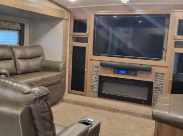 2018 Forest River Flagstaff Super Lite Fifth-wheel rental in Old Rock River Township, MI