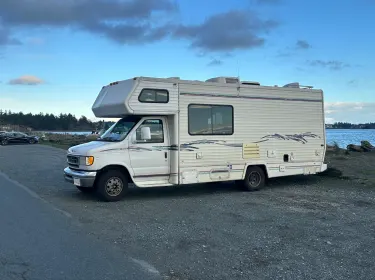 1997 Ford E350 Travelmaster Class C rental in Victoria, BC
