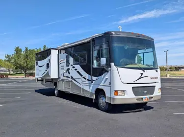 2011 Itasca Sunstar Class A rental in Eagle Mountain, UT