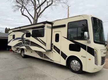 2022 Thor Hurricane Class A rental in West Palm Beach, FL