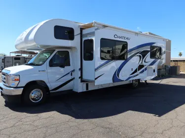2022 Thor Motor Coach Chateau 27R Class C rental in Oceanside, CA