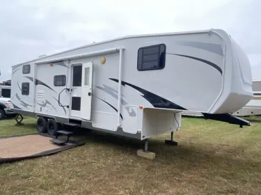 2006 Jayco Eagle Travel trailer rental in Merrill, WI