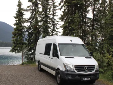 2018 Mercedes-Benz Sprinter RV Motorhome Campervan Camper van rental in Winter Garden, FL