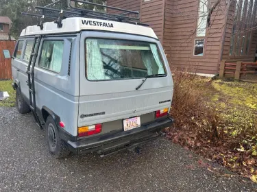 1987 Volkswagen Vanagon Camper van rental in JUNEAU, AK