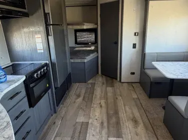 2022 Dutchmen Aspen Trail LE 26BH Travel trailer rental in Bertram, TX