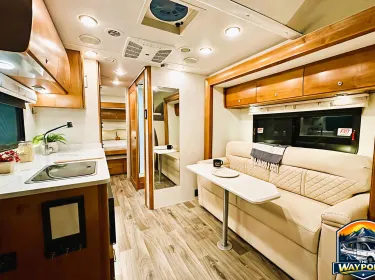 2019 Wayfarer Wayfarer Motorhome Class C rental in Dothan, AL